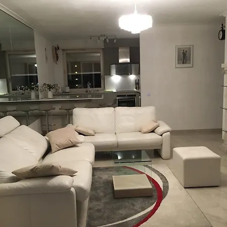 De Vacances A * Μοντρέ